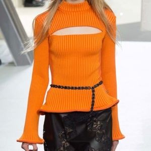 WINTER SALE!!! Louis Vuitton/ Nicolas Ghesquire trumpet sleeve sweater  BNWT